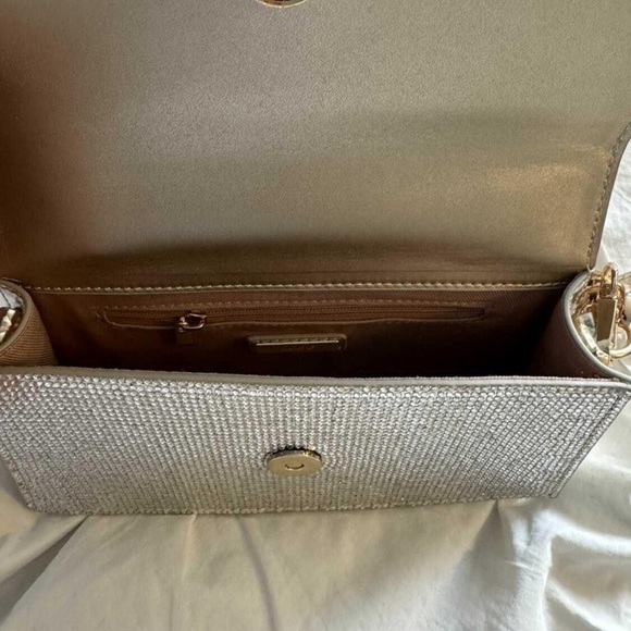 Aldo Luxe Gold Crossbody bag metal handle - Picture 3 of 4